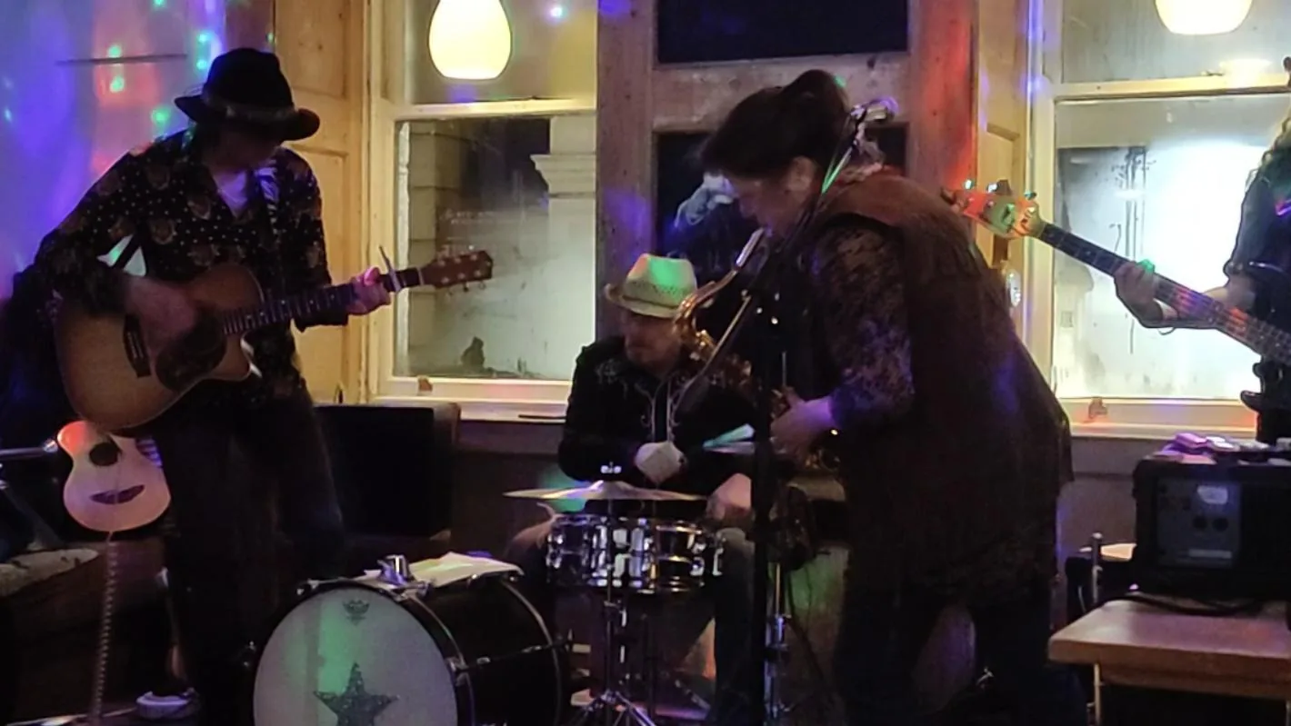 Live music nights